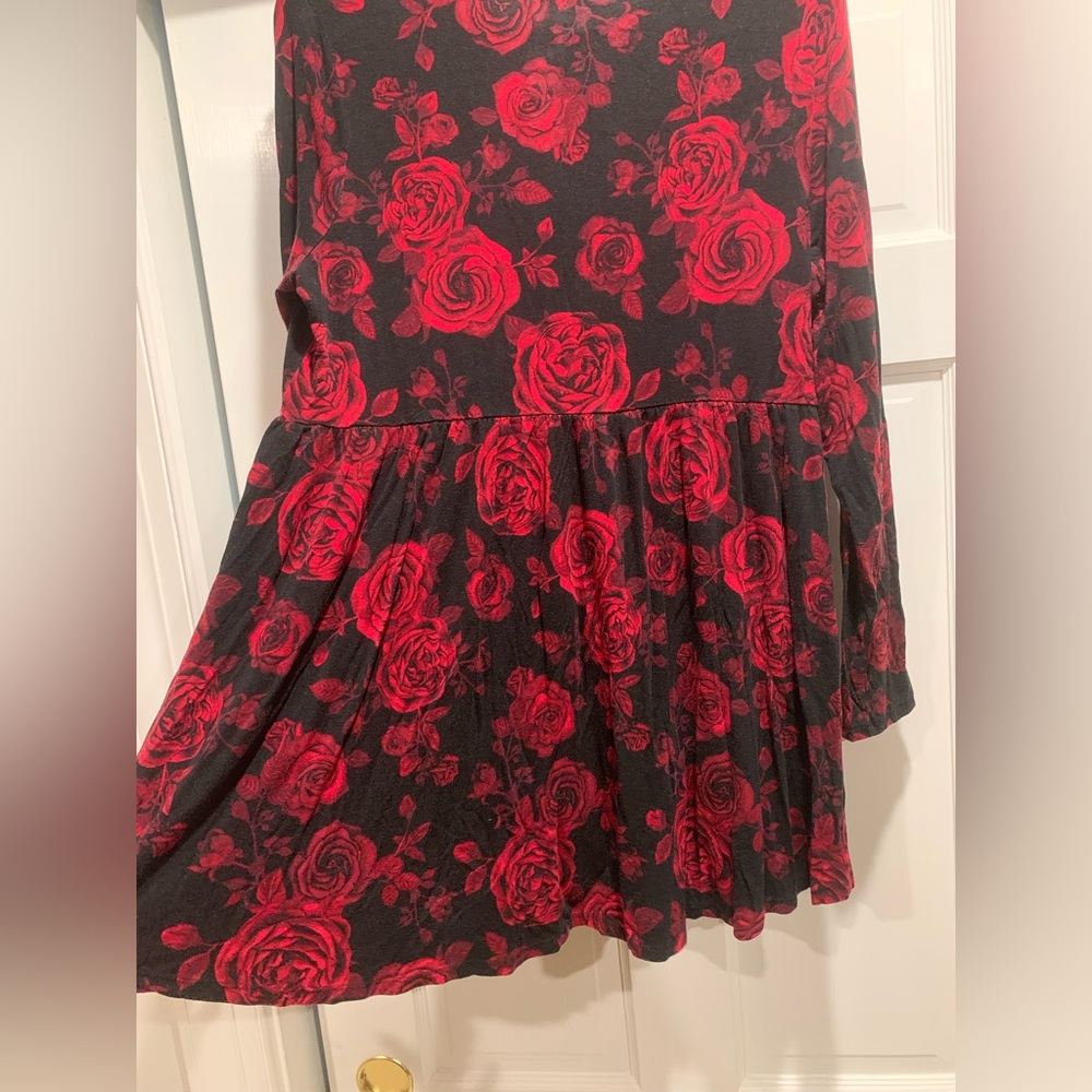Torrid Top Size 0 - Picture 7 of 8